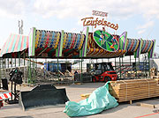 Feldl's Teufelsrad - Wiesnaufbau 2018 am 44. AUfbautag 28.08.2018 (©Foto: Martin Schmitz)